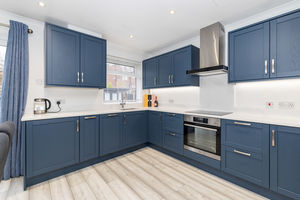 Kitchen- click for photo gallery